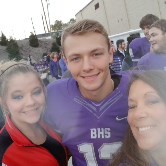 Meet your Posher, Ciara - Picture 1 of 1